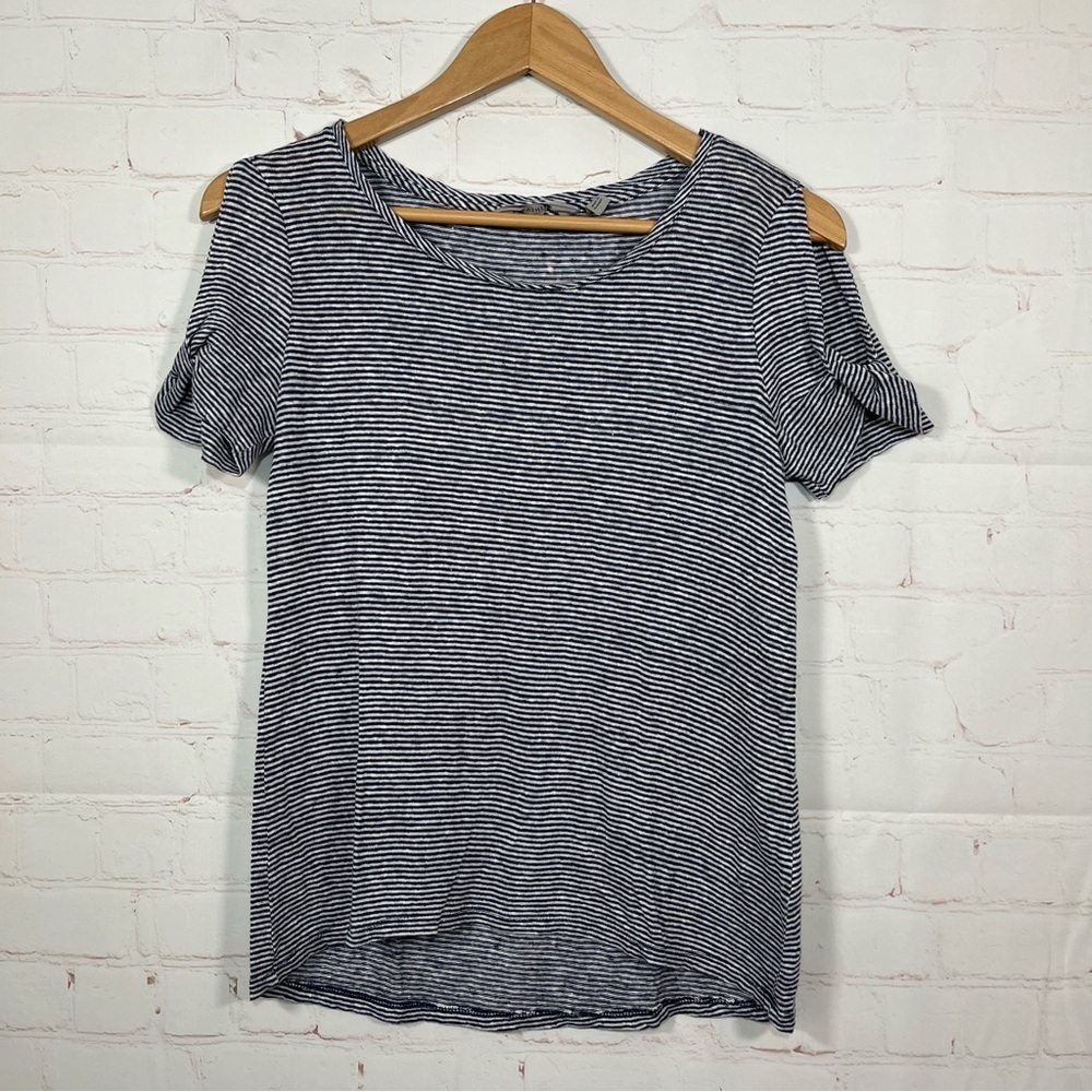 Athleta 100% Linen Open Shoulder Shirt Top Womens Size XS Blue Striped Pullover